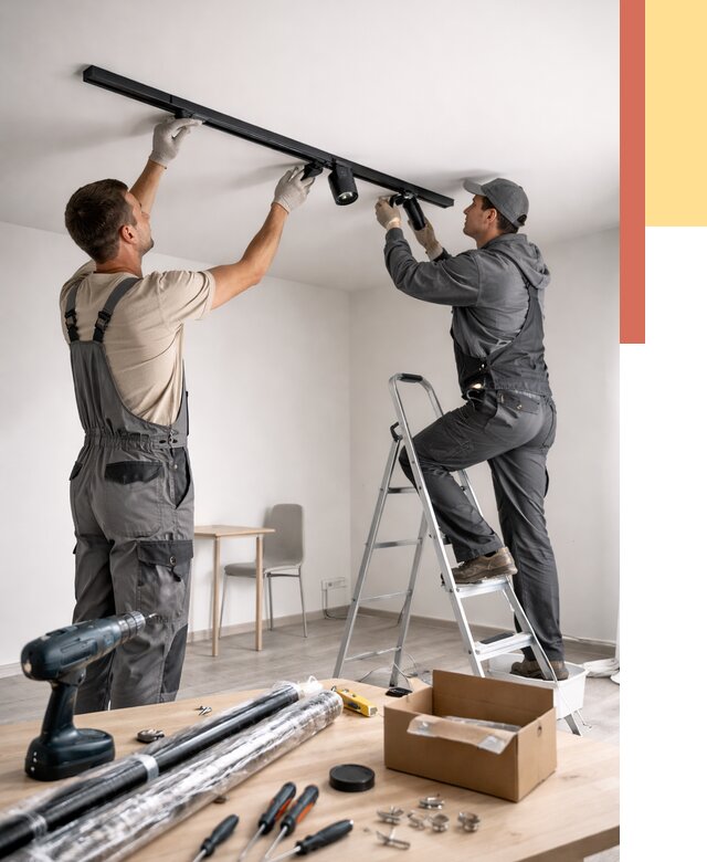 Установка трековых светильников в натяжной потолок в Набережных Челнах от 4266 руб. | ОТДЕЛОЧНИК-Нбр